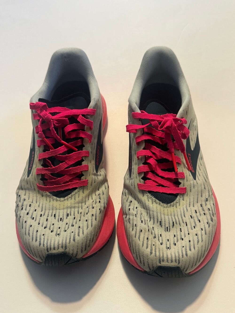 Brooks Hyperion Tempo Womens 8.5 Grey Pink Running Shoes
